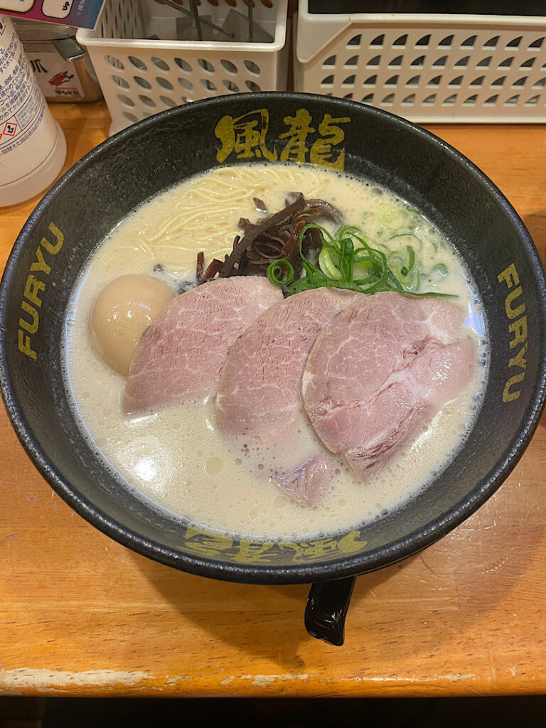 注文した「とんこつラーメン」