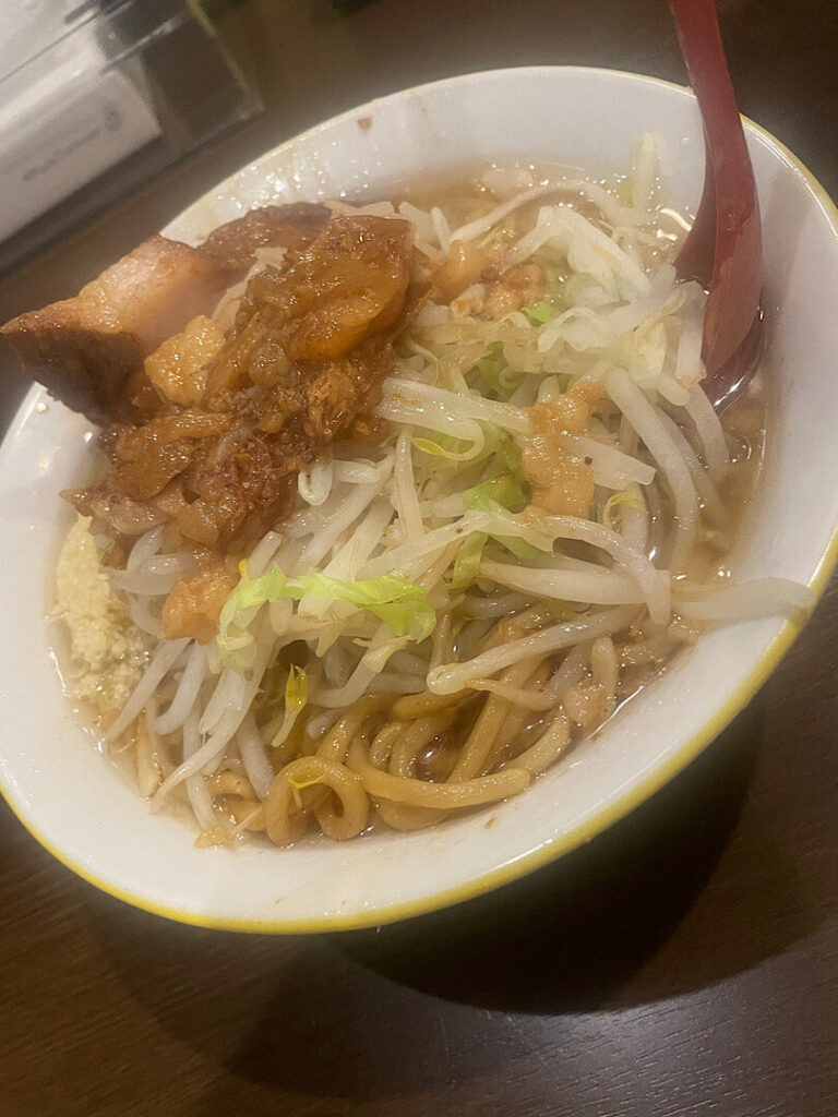 注文した、ラーメンイエローのラーメン(小/並)